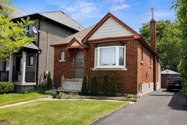 Detached at 35 Barons Avenue S, Hamilton, ON L8K 2Y1