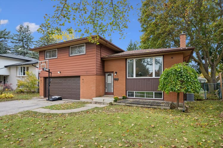 51 LONSDALE Drive