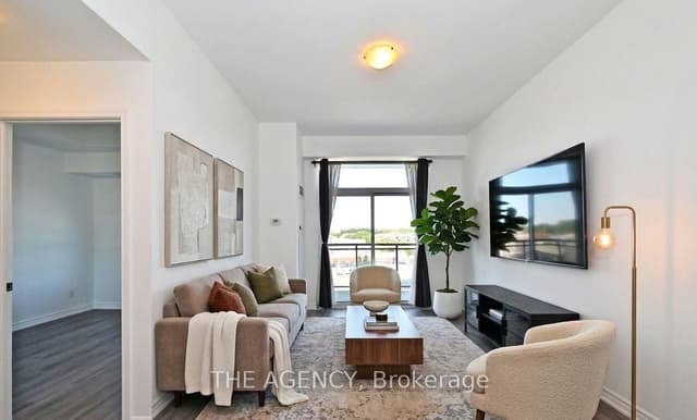 Condo Apartment at 11611 Yonge Street 809, Richmond Hill, ON L4E 1G2