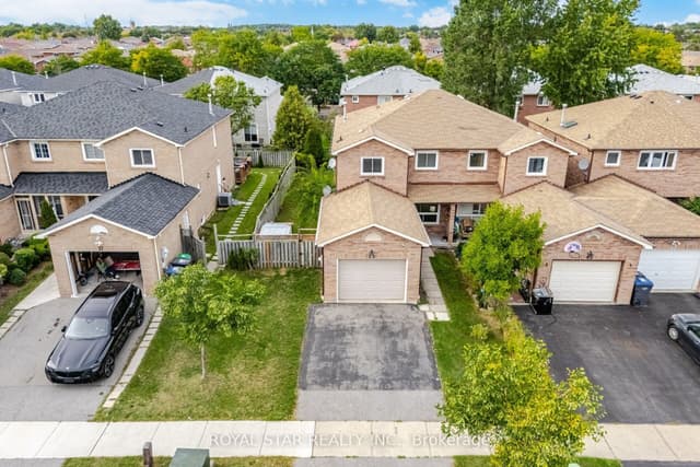 Att/Row/Townhouse at 39 Ebby Avenue E, Brampton, ON L6Z 3T1