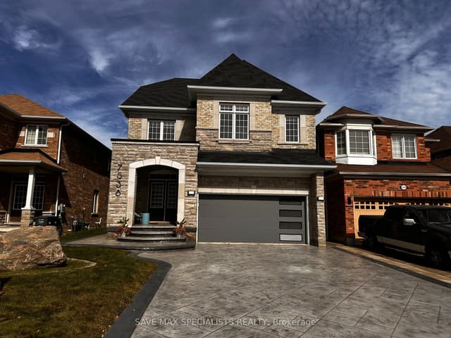 Detached at 7538 Saint Barbara Boulevard Main, Mississauga, ON L5W 0B6