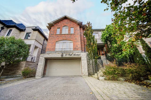 Detached at 25 Oak Avenue, Richmond Hill, ON L4C 6R5