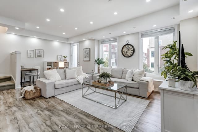 Condo Townhouse at 70 Eastwood Park Garden 36, Toronto, ON M8W 0B2, Toronto W06