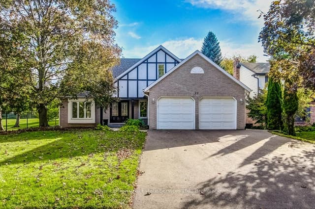Detached at 22 Daffodil Crescent, Hamilton, ON L9K 1C8