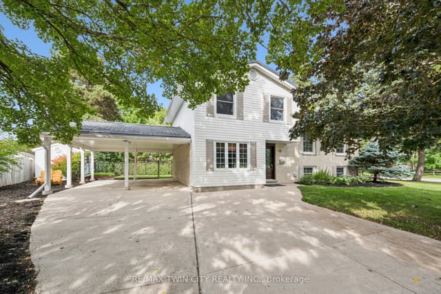 Detached at 58 Bradley Drive, Kitchener, ON N2A 1K5