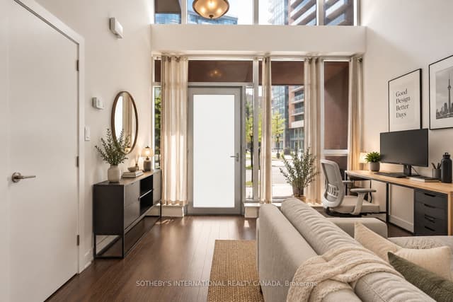 Condo Apartment at 20 Bruyeres Mews TH7, Toronto, ON M5V 0G8, Toronto C01