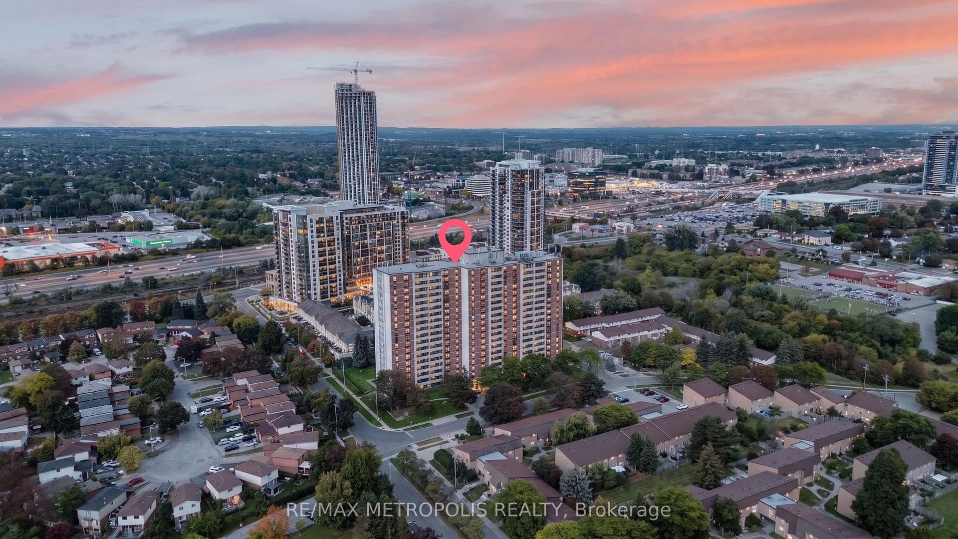 Suite 801 · Floor 8, Unit 801 · 1210 Radom St