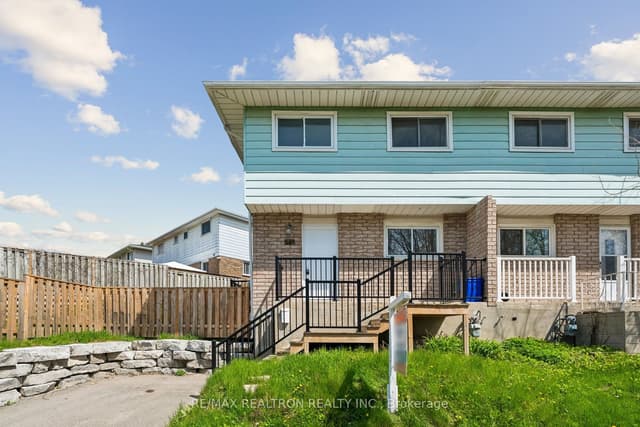 Semi-Detached at 342 Fernwood Avenue, Oshawa, ON L1G 2H7