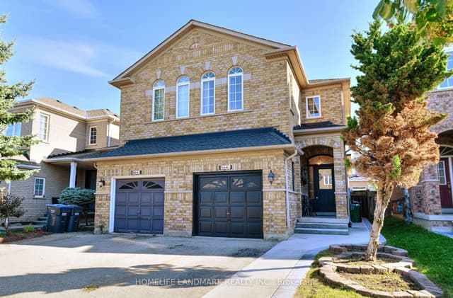 Semi-Detached at 5641 Longboat Avenue, Mississauga, ON L5M 7E5
