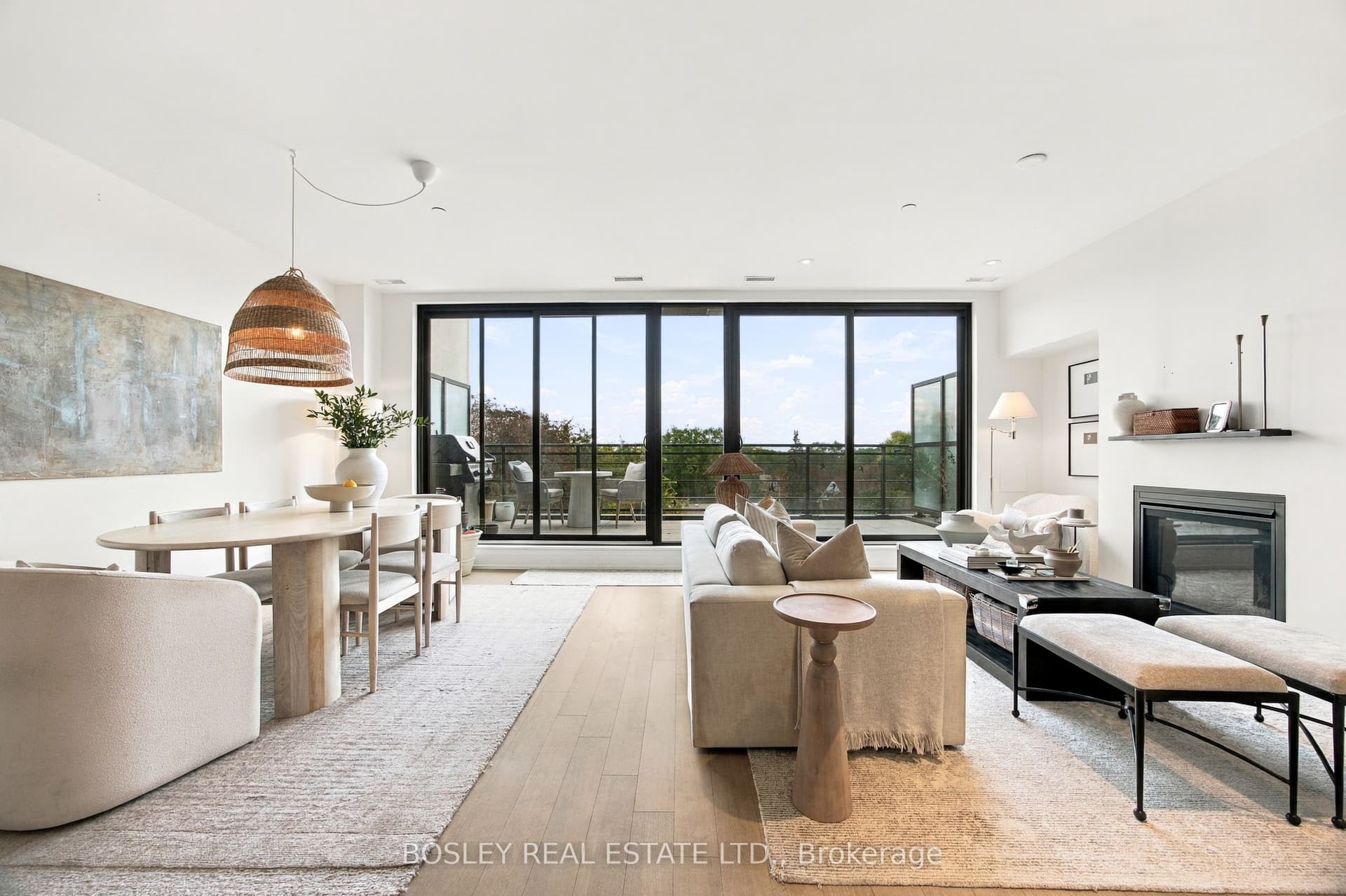 365 Beech Avenue in M4E