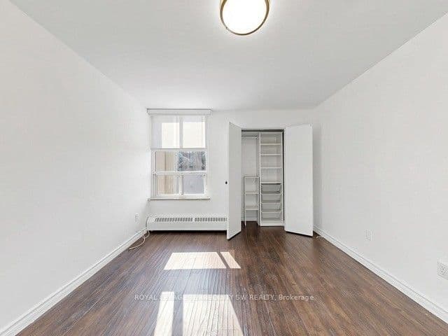 Suite 2301 · Floor 23, Unit 2301 · 360 Ridelle Ave Ave