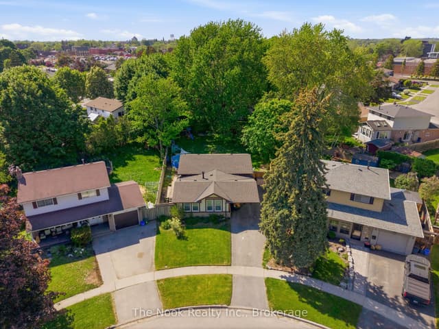 Detached at 30 Deerpark Crescent, Clarington, ON L1C 3M3