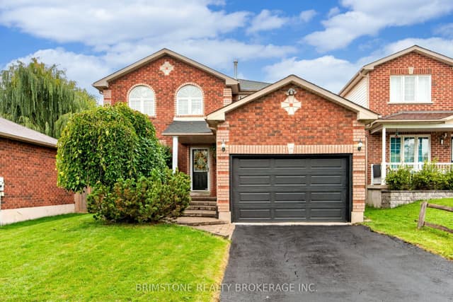 Detached at 32 Wessenger Drive, Barrie, ON L4N 8R3