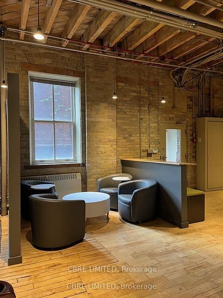 Office at 250 The Esplanade 208, Toronto, ON M5A 4J5, Toronto C08