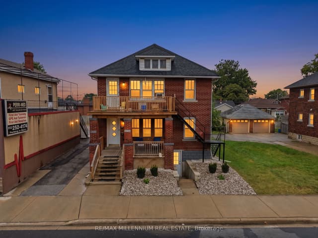 Fourplex at 2269-71 Howard Avenue, Windsor, ON N8X 3V2