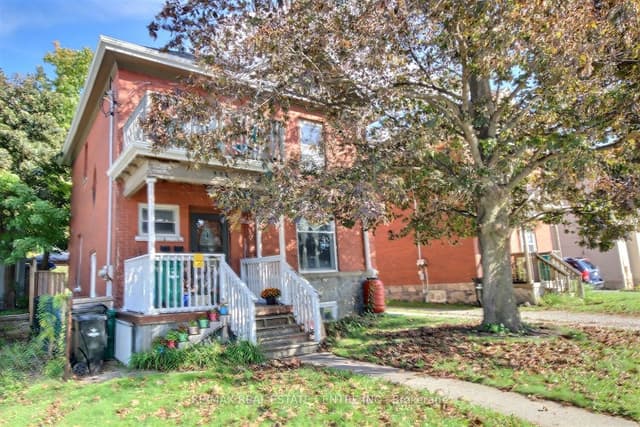 Detached at 223 Water Street N Street, Cambridge, ON N1R 3B9