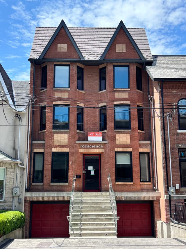 Office at 54 Saint Patrick Street, Toronto, ON M5T 1V1, Toronto C01