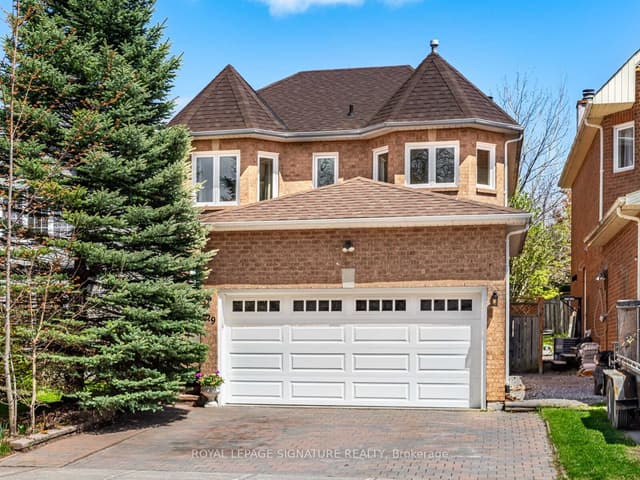 Detached at 129 Chiswick Crescent, Aurora, ON L4G 6P1