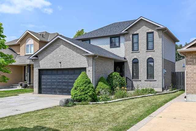 Detached at 21 Springgarden Crescent, Hamilton, ON L8J 2S5