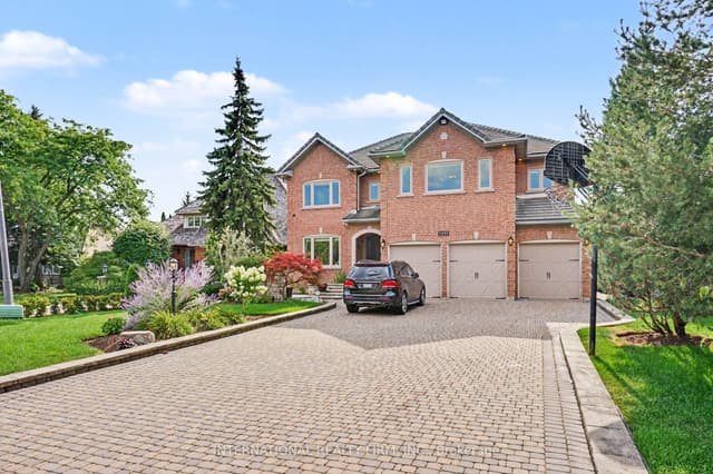 Detached at 5240 Elmridge Drive, Mississauga, ON L5M 5A4
