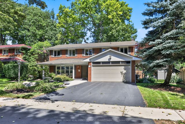 Detached at 3708 Beechollow Crescent, Mississauga, ON L4Y 3T2