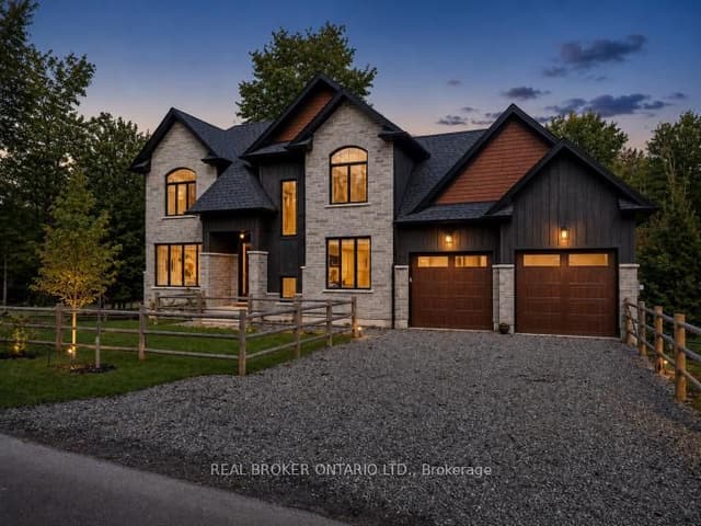Detached at 1095 Mineral Springs Road, Hamilton, ON L9H 5E3