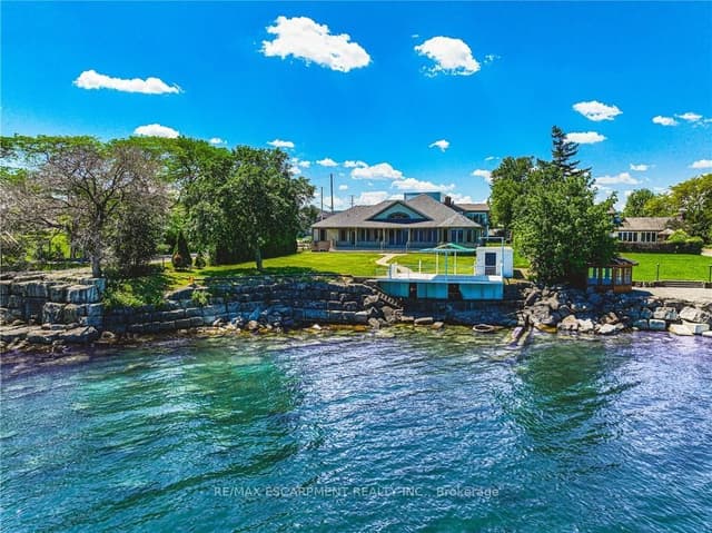 Detached at 511 Glover Road, Hamilton, ON L8E 5C6