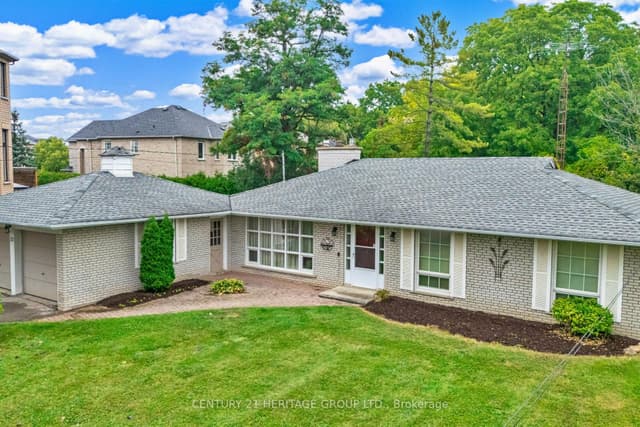 Detached at 22 Poplar Drive, Richmond Hill, ON L4E 2X6
