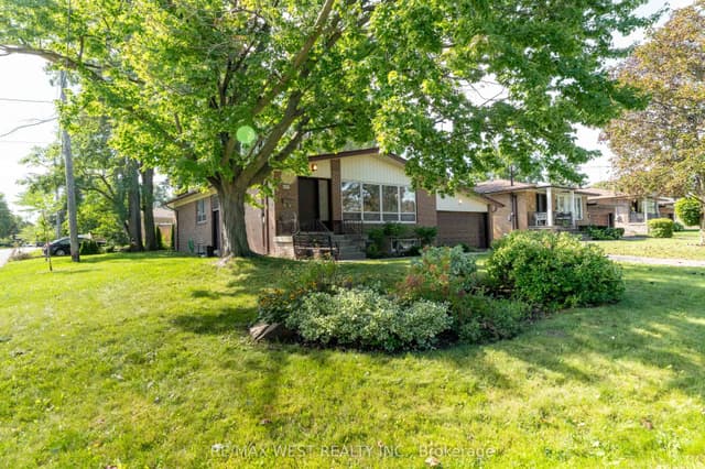 Detached at 274 Maxwell Street, Toronto, ON M3H 5C3, Toronto C06