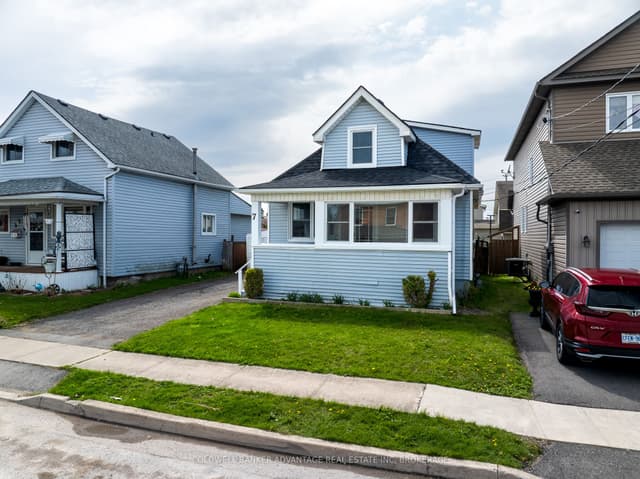 Detached at 7 Battle Street, Thorold, ON L2V 3W3