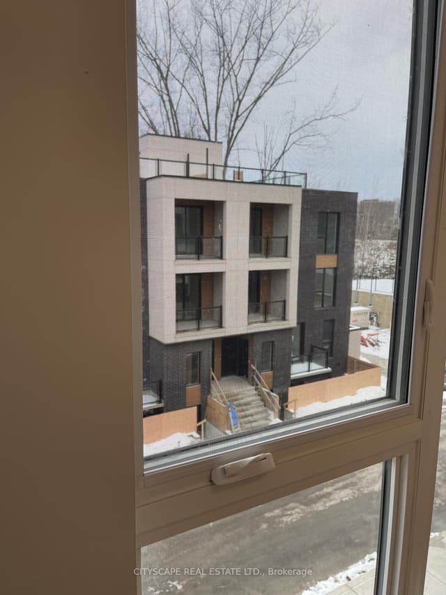 Condo Townhouse at 174 Clonmore Drive 4, Toronto, ON M1N 1Y1, Toronto E06