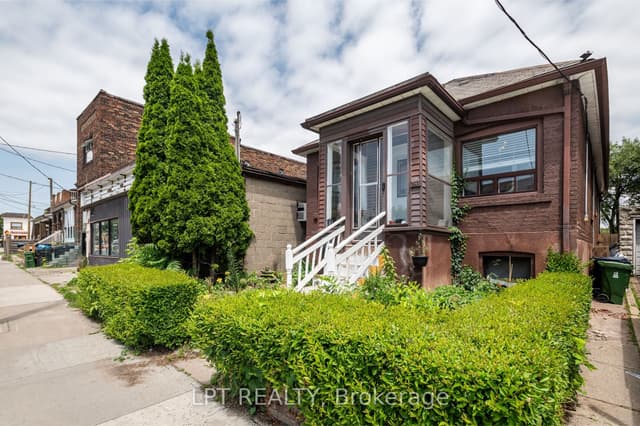 Detached at 541 Vaughan Road, Toronto, ON M6C 2R2, Toronto C03