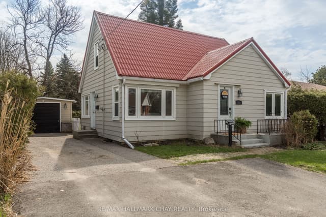 Detached at 177 Duckworth Street, Barrie, ON L4M 3W6