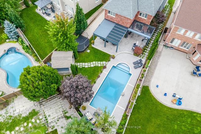 Detached at 6 Mccandless Court, Caledon, ON L7C 3R7