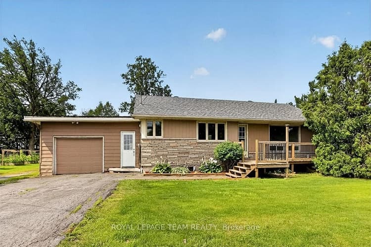 3679 Dunrobin Road
