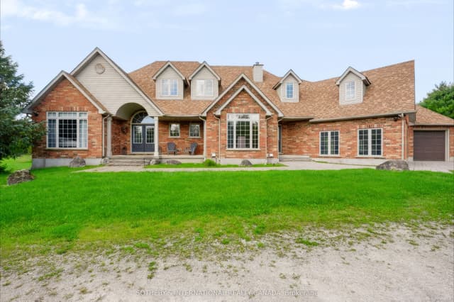 Detached at 11525 5th Line Nassagaweya, Milton, ON L0P 1B0
