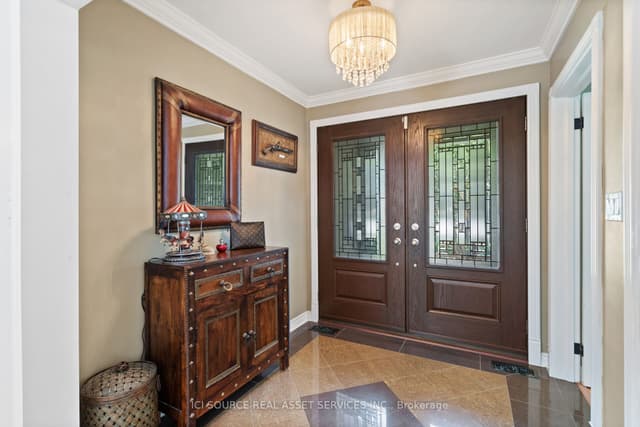 Detached at 109 Highland Lane, Richmond Hill, ON L4C 3S1