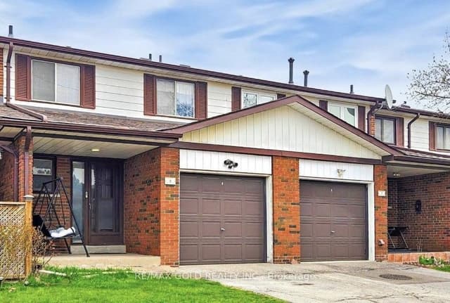 Condo Townhouse at 7033 Netherbrae Road 8, Mississauga, ON L4T 2W2