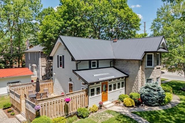 Detached at 20314 Leslie Street, East Gwillimbury, ON L0G 1R0