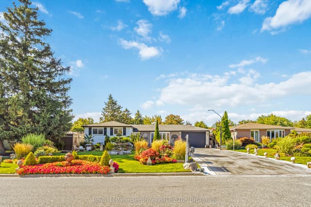 Detached at 53 Dunblaine Crescent, Brampton, ON L6T 3H1
