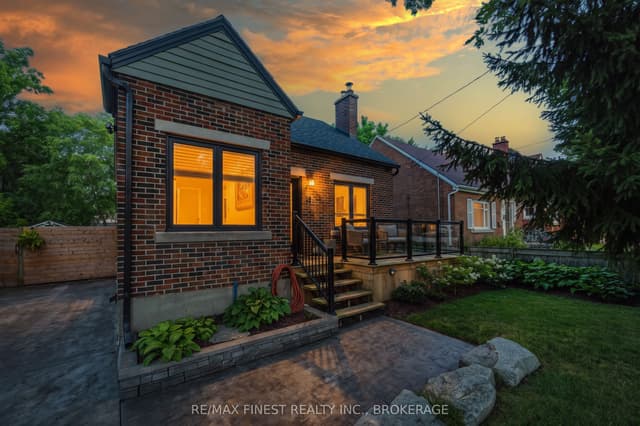 Detached at 258 College Street, Kingston, ON K7L 4M2