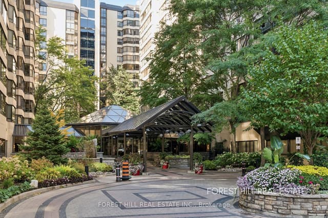 Condo Apartment at 195 St. Patrick Street 301B, Toronto, ON M5R 2Y8, Toronto C01