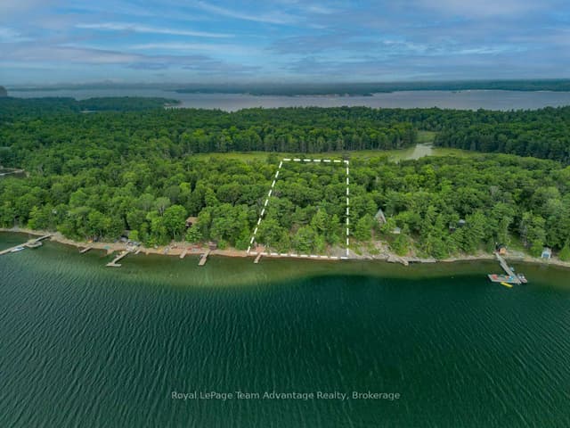 Detached at 32 Island 65c, Carling, ON P0G 1G0