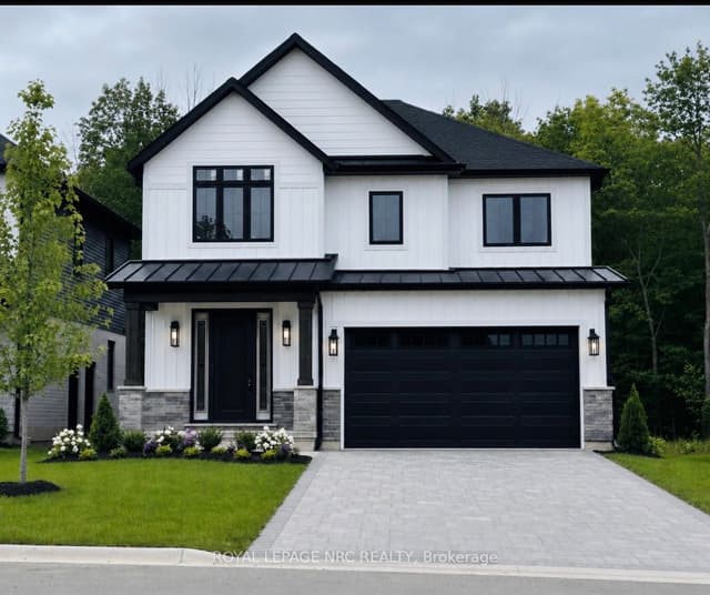 Detached at 17 Samuel Avenue, Pelham, ON L0S 1E6