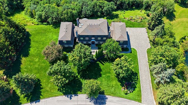 Detached at 25 Bovair Trail, Aurora, ON L4G 7C8