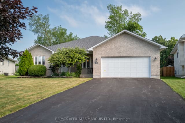 Detached at 1274 Daprat Avenue, Cornwall, ON K6H 6N9