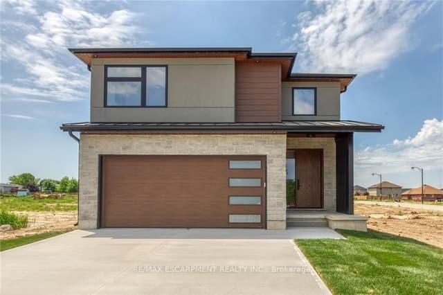 Detached at 92 Craddock Boulevard, Haldimand, ON N0A 1J0
