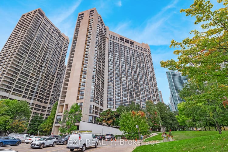 33 Harbour Square