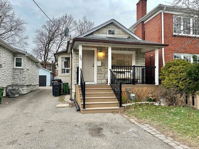Detached at 36 Fourteenth Street, Toronto, ON M8V 3H9, Toronto W06