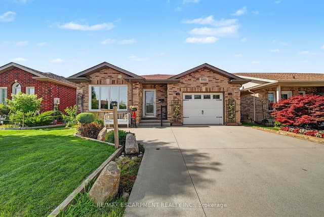 Detached at 3913 Primrose Lane, Lincoln, ON L0R 2C0